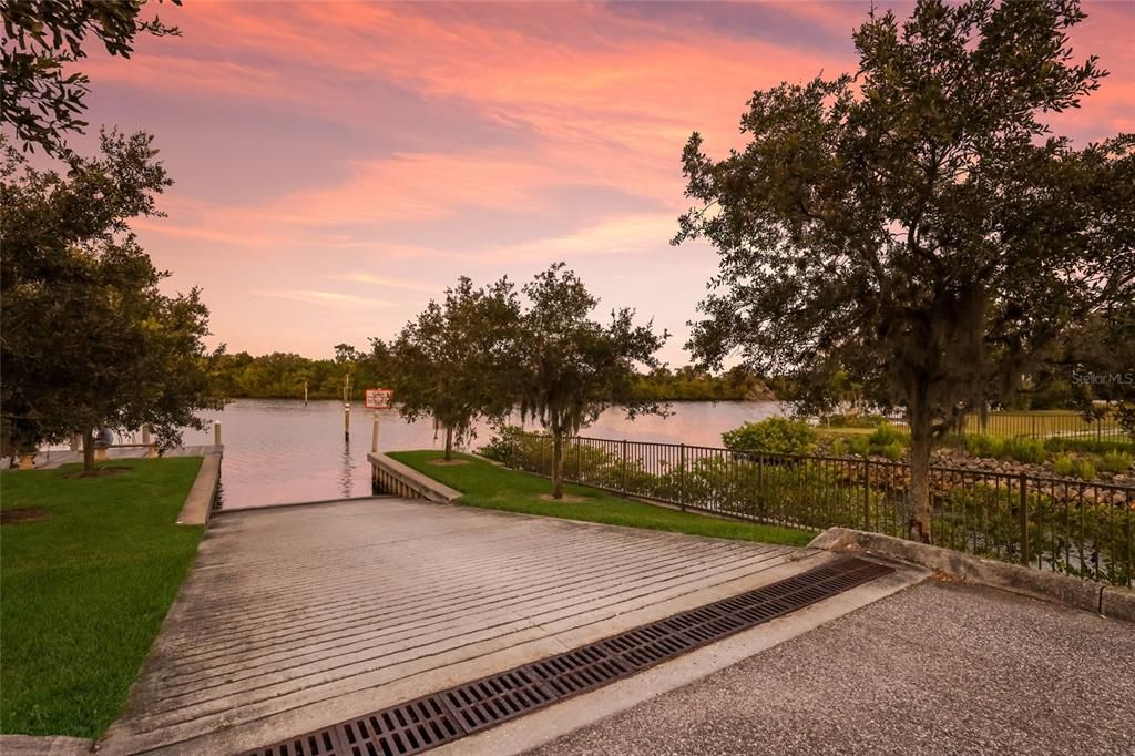 Active With Contract: $2,249,000 (3 beds, 3 baths, 3223 Square Feet)
