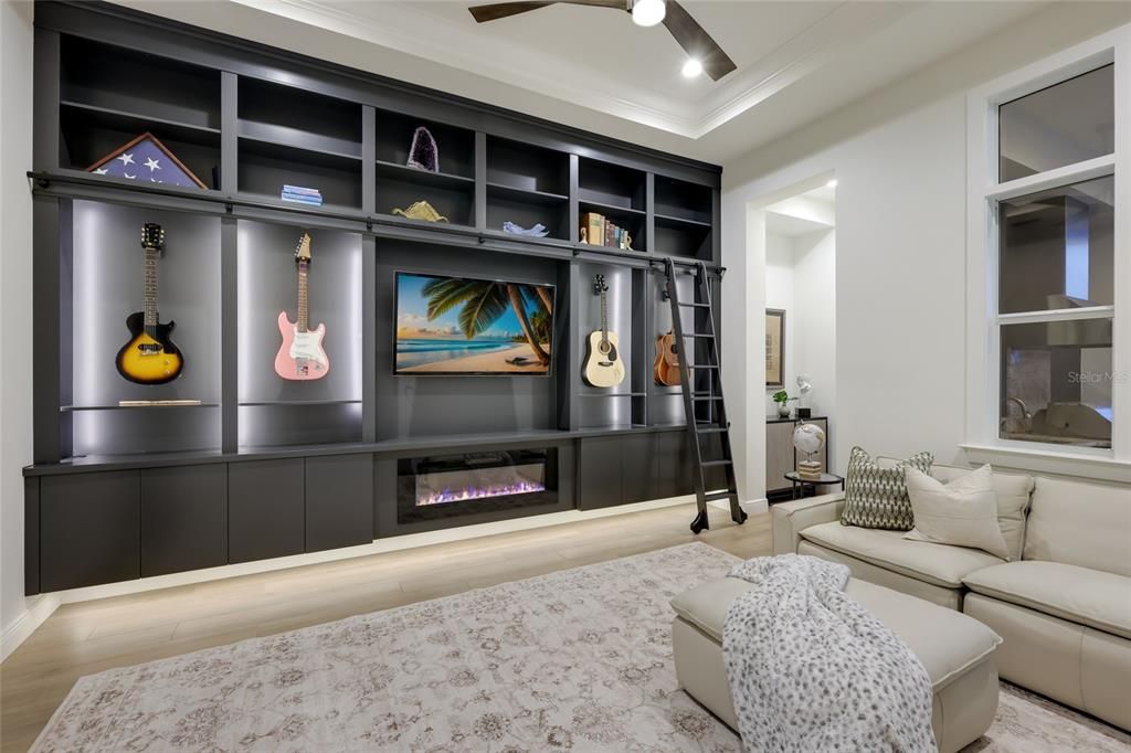 Active With Contract: $2,249,000 (3 beds, 3 baths, 3223 Square Feet)