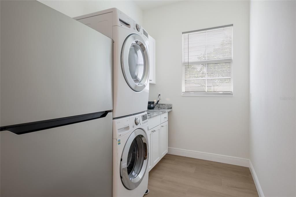 Active With Contract: $2,249,000 (3 beds, 3 baths, 3223 Square Feet)