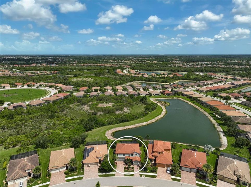 For Sale: $869,000 (5 beds, 4 baths, 3318 Square Feet)