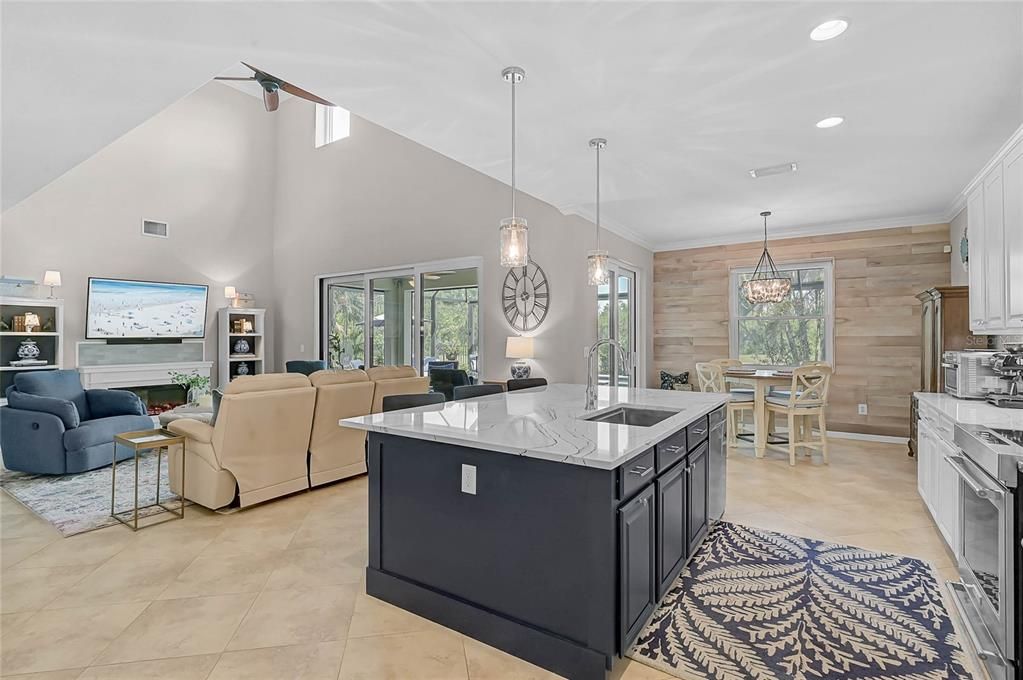 For Sale: $869,000 (5 beds, 4 baths, 3318 Square Feet)