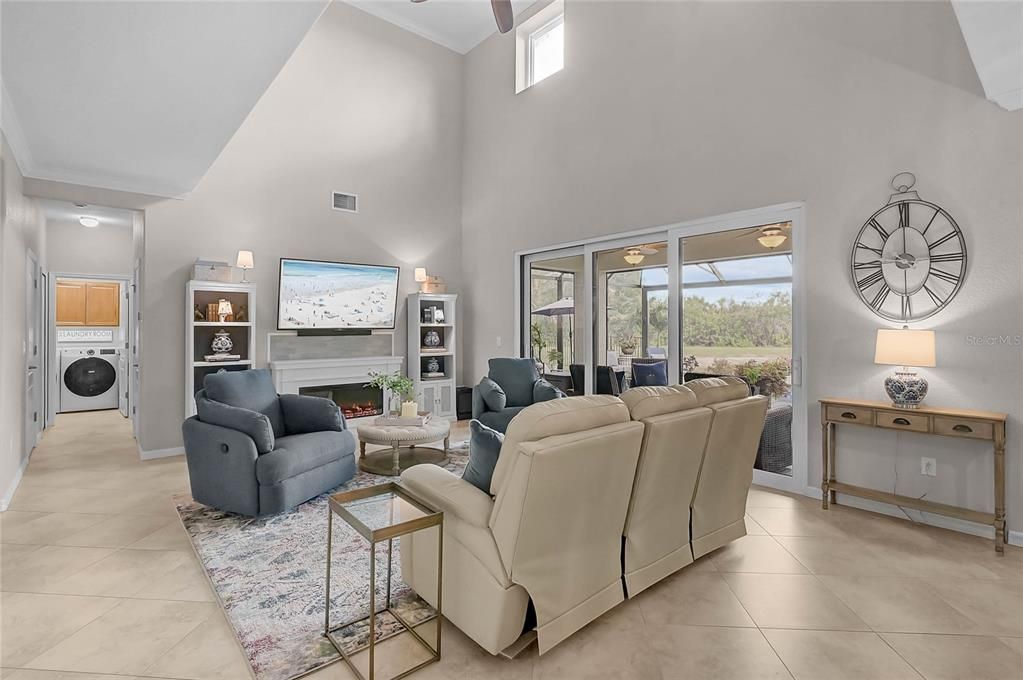 For Sale: $869,000 (5 beds, 4 baths, 3318 Square Feet)
