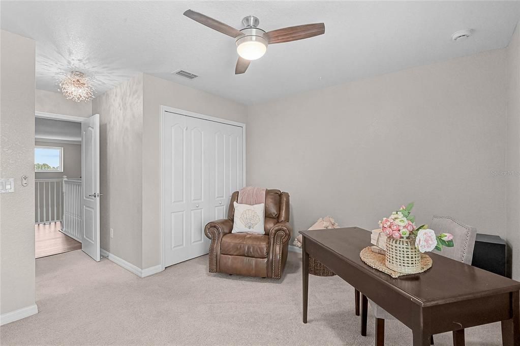 For Sale: $869,000 (5 beds, 4 baths, 3318 Square Feet)