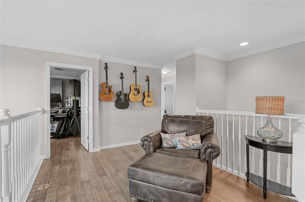 For Sale: $869,000 (5 beds, 4 baths, 3318 Square Feet)