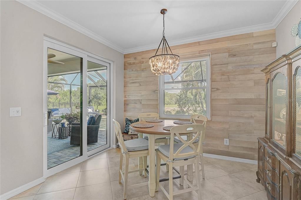 For Sale: $869,000 (5 beds, 4 baths, 3318 Square Feet)