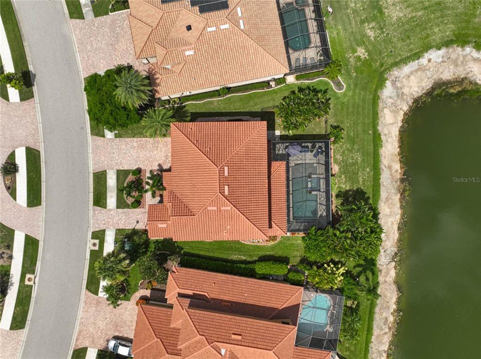 For Sale: $869,000 (5 beds, 4 baths, 3318 Square Feet)