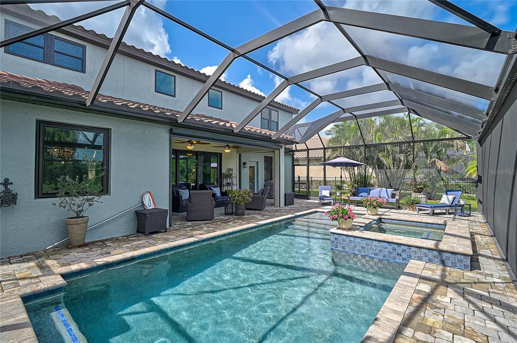 For Sale: $869,000 (5 beds, 4 baths, 3318 Square Feet)