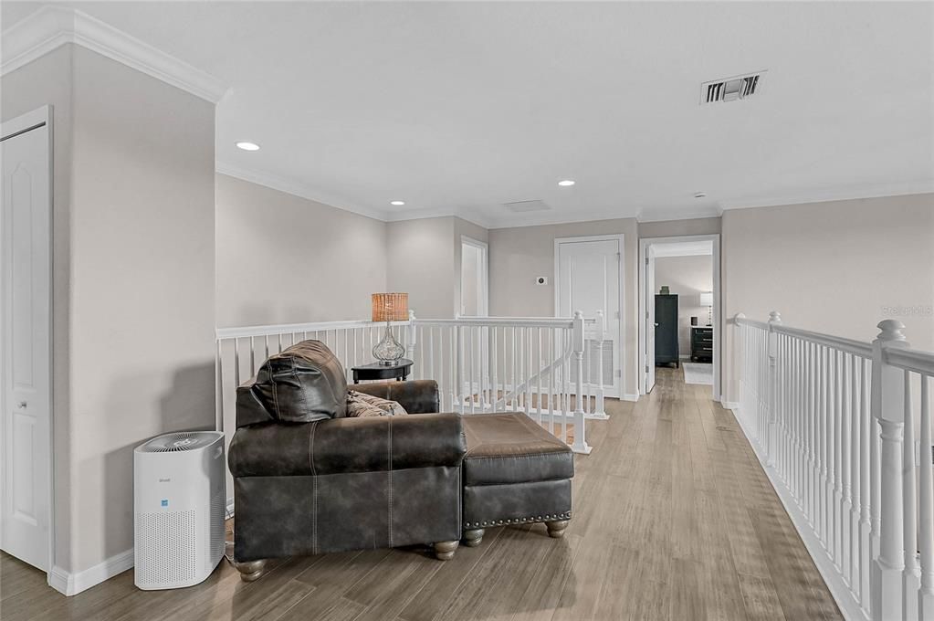 For Sale: $869,000 (5 beds, 4 baths, 3318 Square Feet)