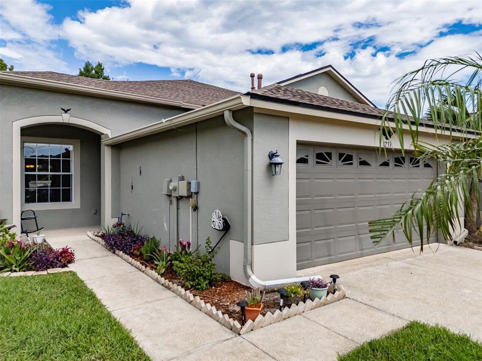 For Sale: $318,900 (2 beds, 2 baths, 1455 Square Feet)