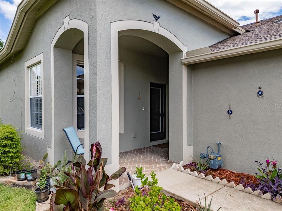 For Sale: $318,900 (2 beds, 2 baths, 1455 Square Feet)