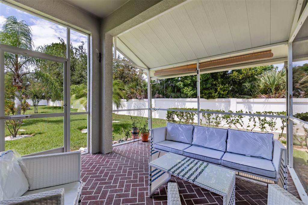 For Sale: $318,900 (2 beds, 2 baths, 1455 Square Feet)