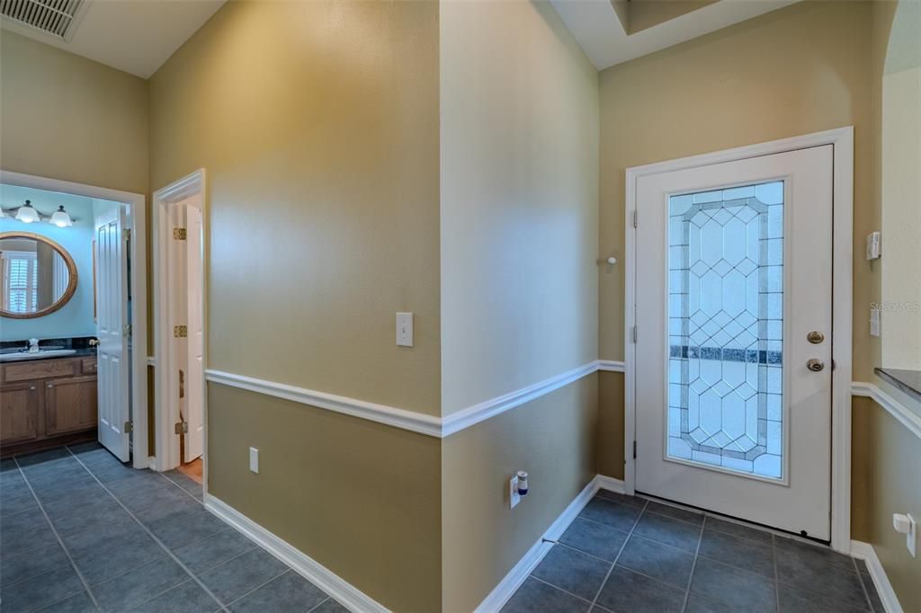 For Sale: $318,900 (2 beds, 2 baths, 1455 Square Feet)