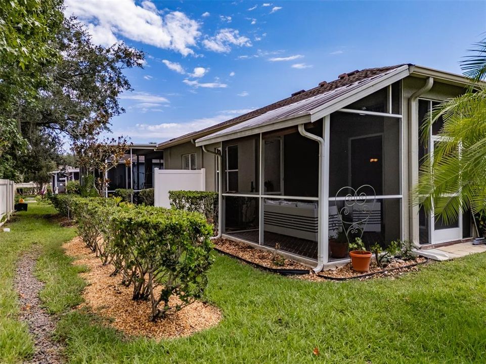 For Sale: $318,900 (2 beds, 2 baths, 1455 Square Feet)