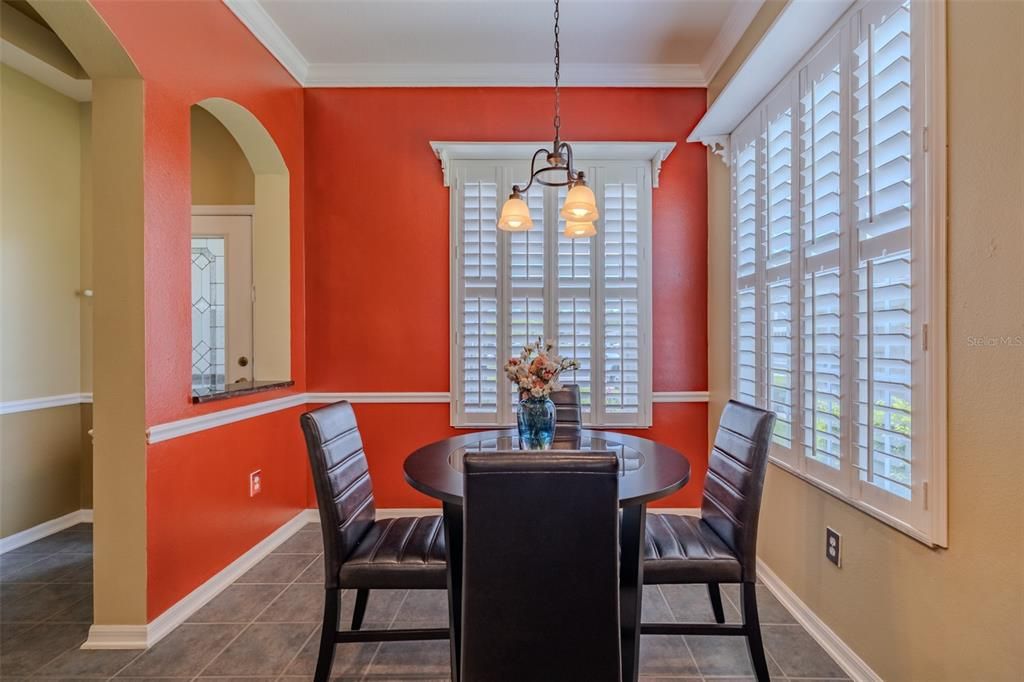 For Sale: $318,900 (2 beds, 2 baths, 1455 Square Feet)
