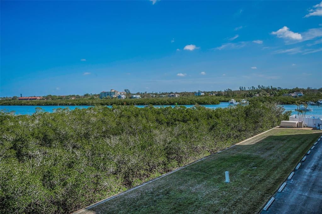 En Venta: $478,000 (2 camas, 2 baños, 1225 Pies cuadrados)