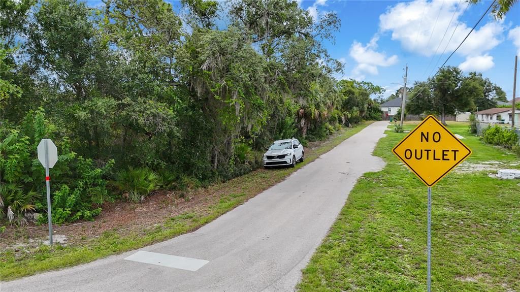 На продажу: $149,000 (1.39 acres)