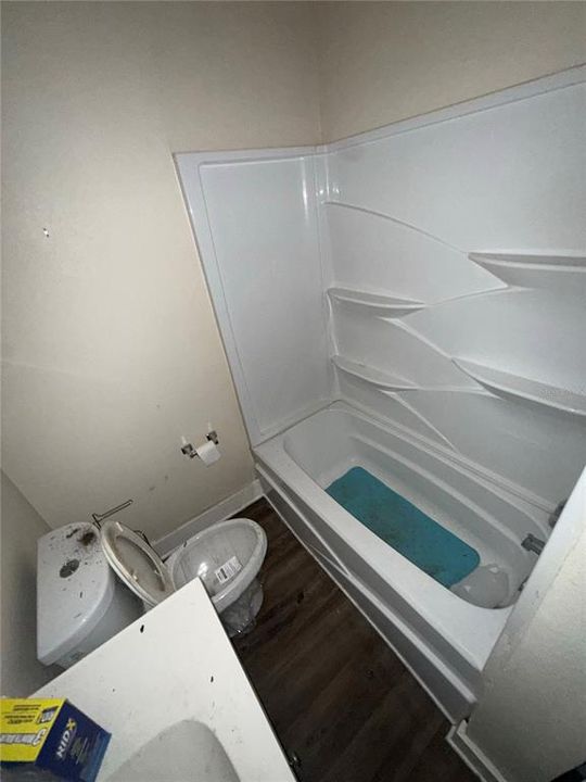 На продажу: $110,000 (3 спален, 2 ванн, 1378 Квадратных фут)