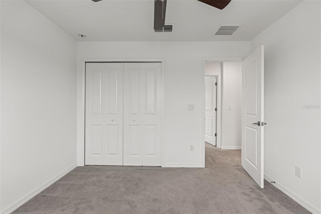В аренду: $4,500 (5 спален, 2 ванн, 2896 Квадратных фут)