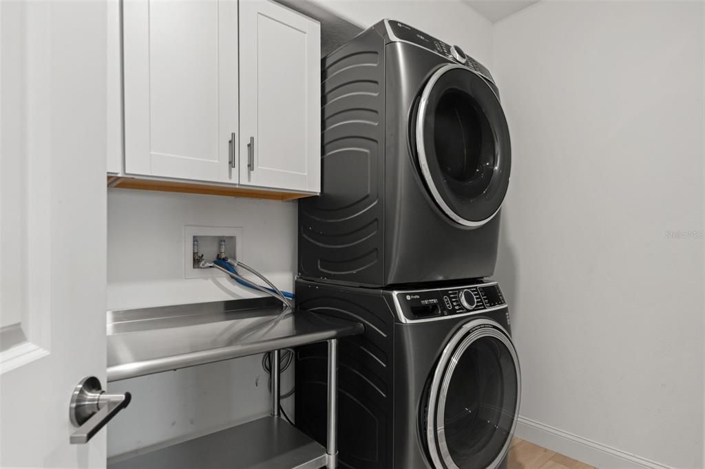 В аренду: $4,500 (5 спален, 2 ванн, 2896 Квадратных фут)