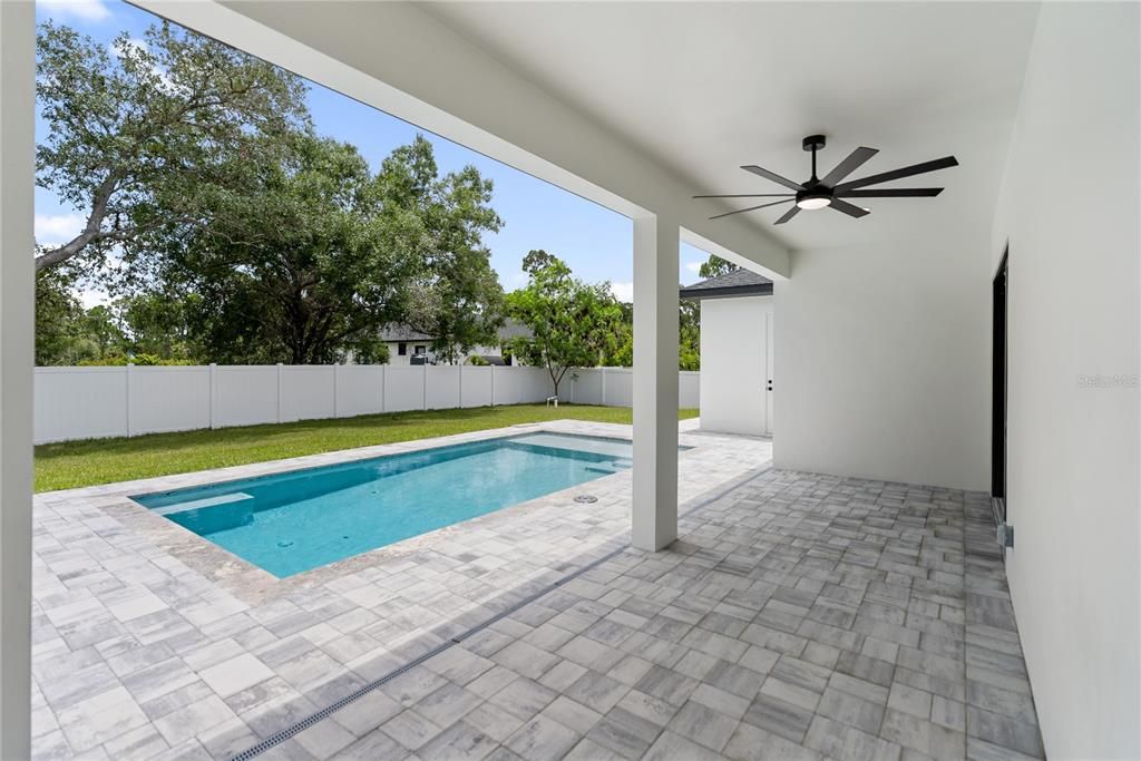 En Venta: $529,900 (4 camas, 2 baños, 1857 Pies cuadrados)