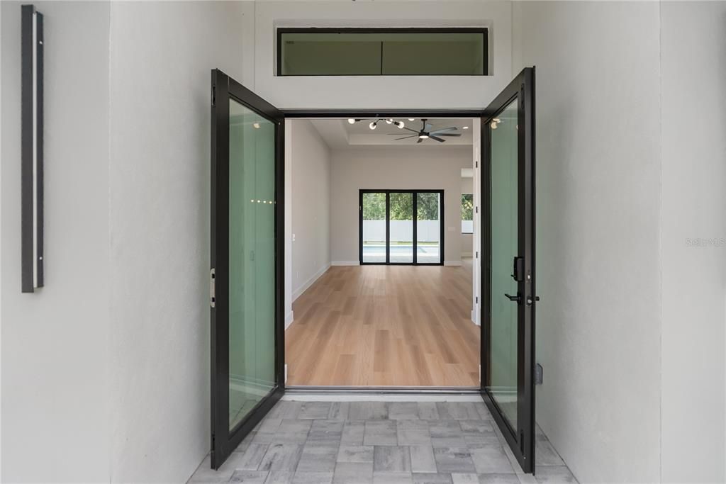 En Venta: $529,900 (4 camas, 2 baños, 1857 Pies cuadrados)