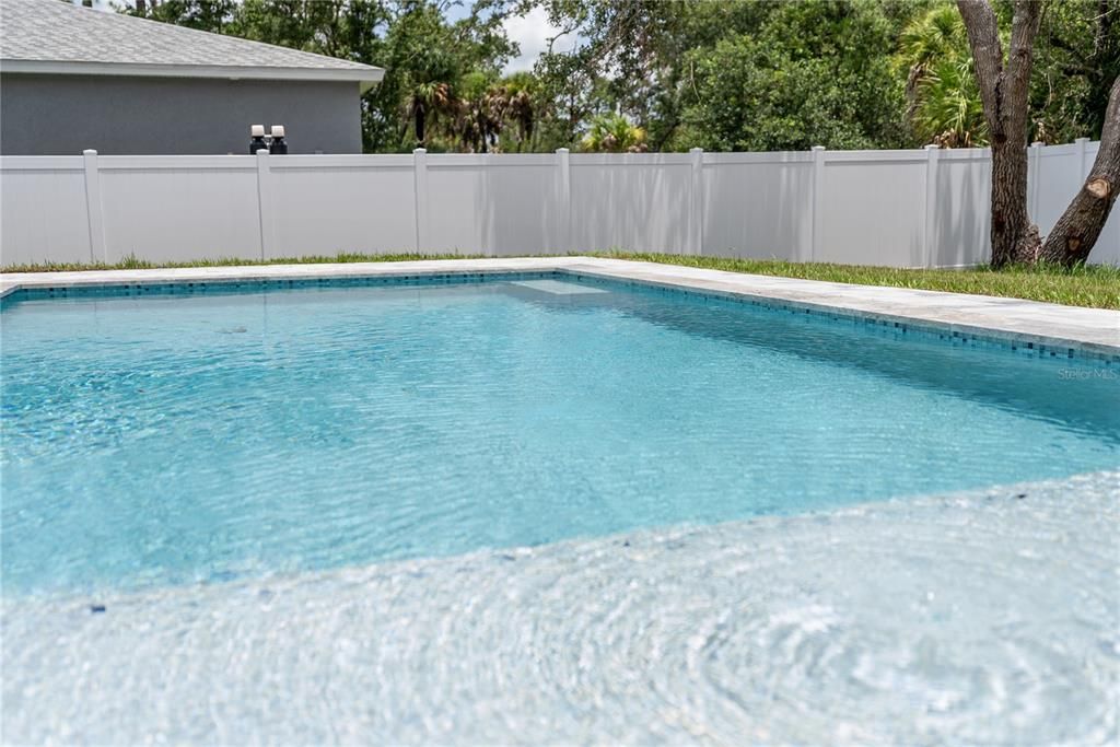 En Venta: $529,900 (4 camas, 2 baños, 1857 Pies cuadrados)