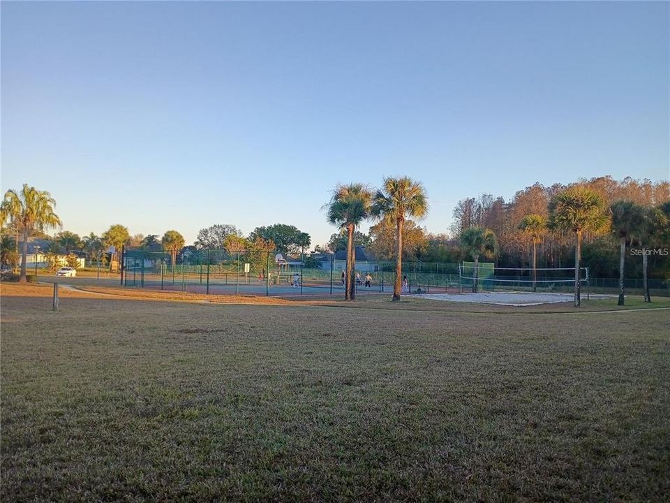 For Rent: $3,100 (4 beds, 3 baths, 2598 Square Feet)