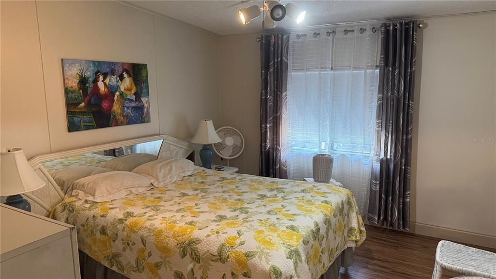 В аренду: $1,850 (2 спален, 2 ванн, 1416 Квадратных фут)