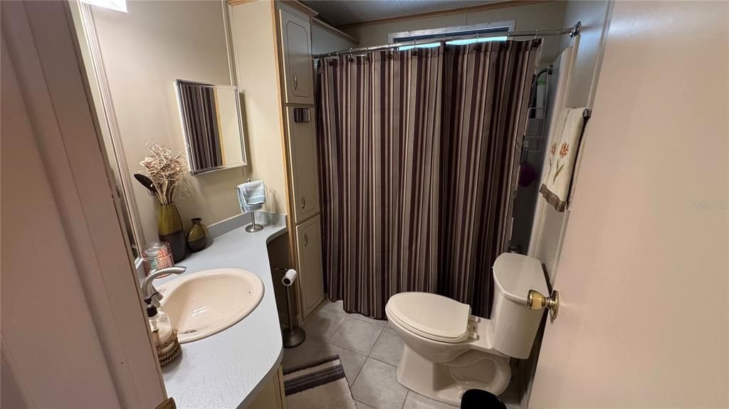 В аренду: $1,850 (2 спален, 2 ванн, 1416 Квадратных фут)