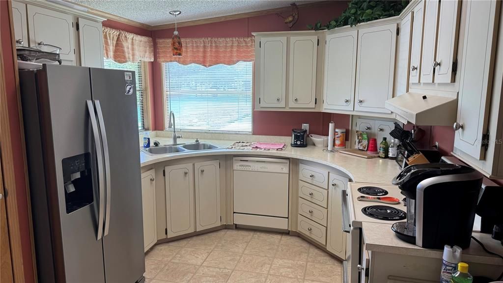 В аренду: $1,850 (2 спален, 2 ванн, 1416 Квадратных фут)
