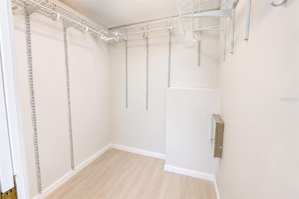 En Venta: $270,000 (3 camas, 2 baños, 1166 Pies cuadrados)