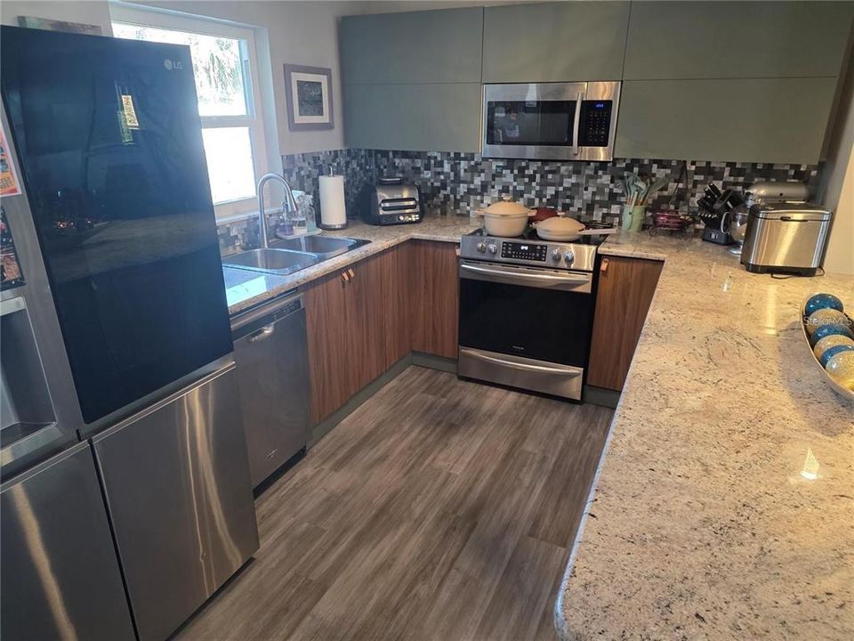 В аренду: $2,950 (3 спален, 2 ванн, 1242 Квадратных фут)