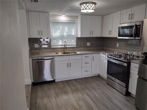 На продажу: $349,000 (3 спален, 2 ванн, 1356 Квадратных фут)