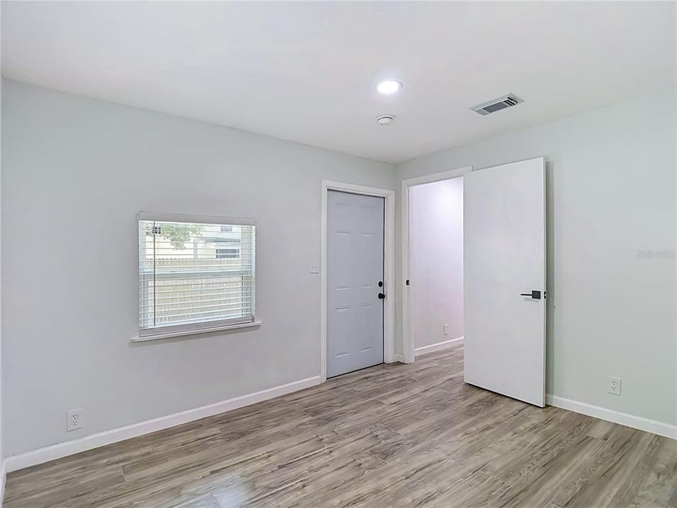 En Venta: $280,000 (2 camas, 2 baños, 832 Pies cuadrados)