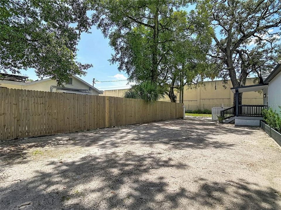 En Venta: $280,000 (2 camas, 2 baños, 832 Pies cuadrados)