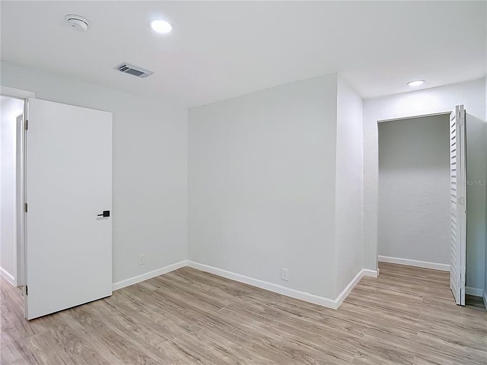 En Venta: $280,000 (2 camas, 2 baños, 832 Pies cuadrados)