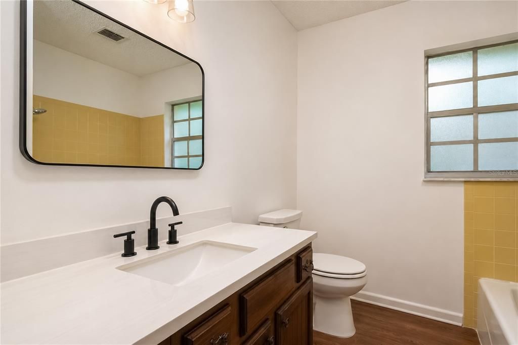 En Venta: $224,900 (3 camas, 2 baños, 1725 Pies cuadrados)
