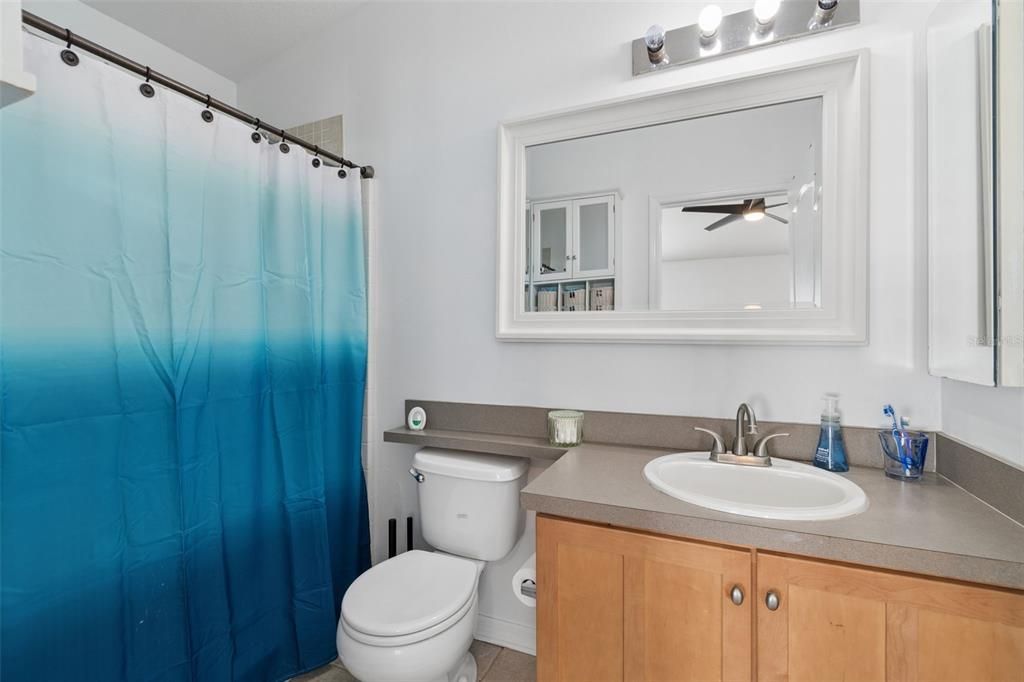 For Sale: $325,000 (3 beds, 2 baths, 1471 Square Feet)