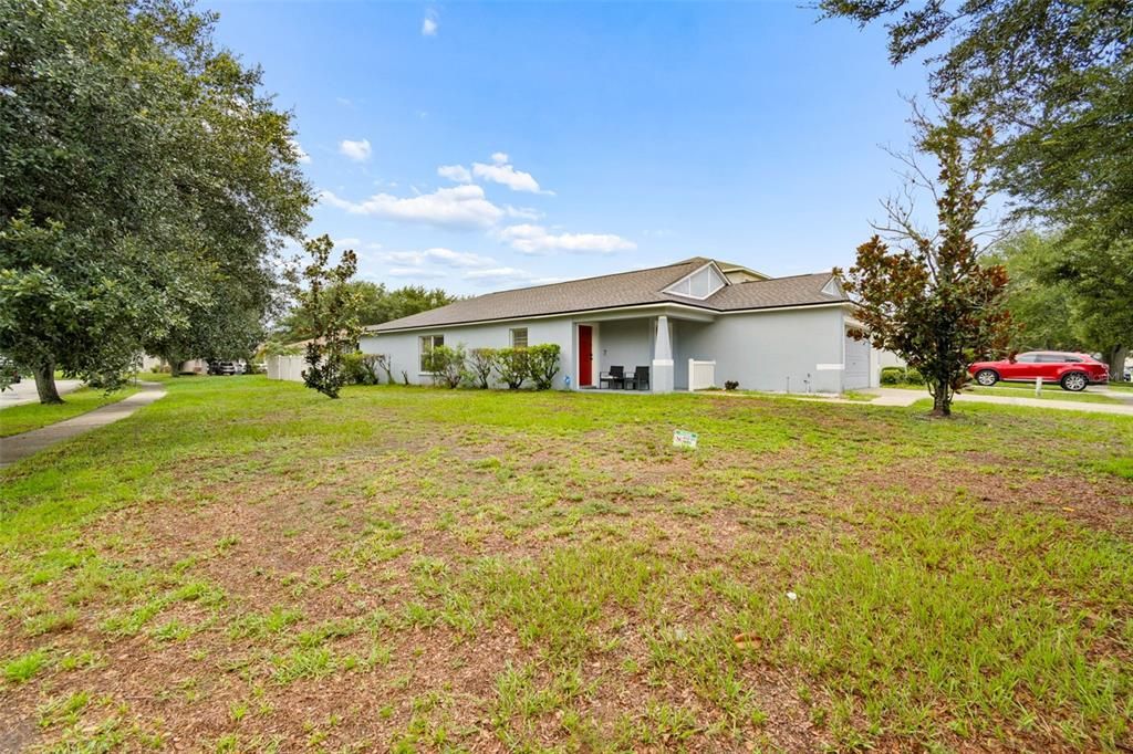 For Sale: $325,000 (3 beds, 2 baths, 1471 Square Feet)