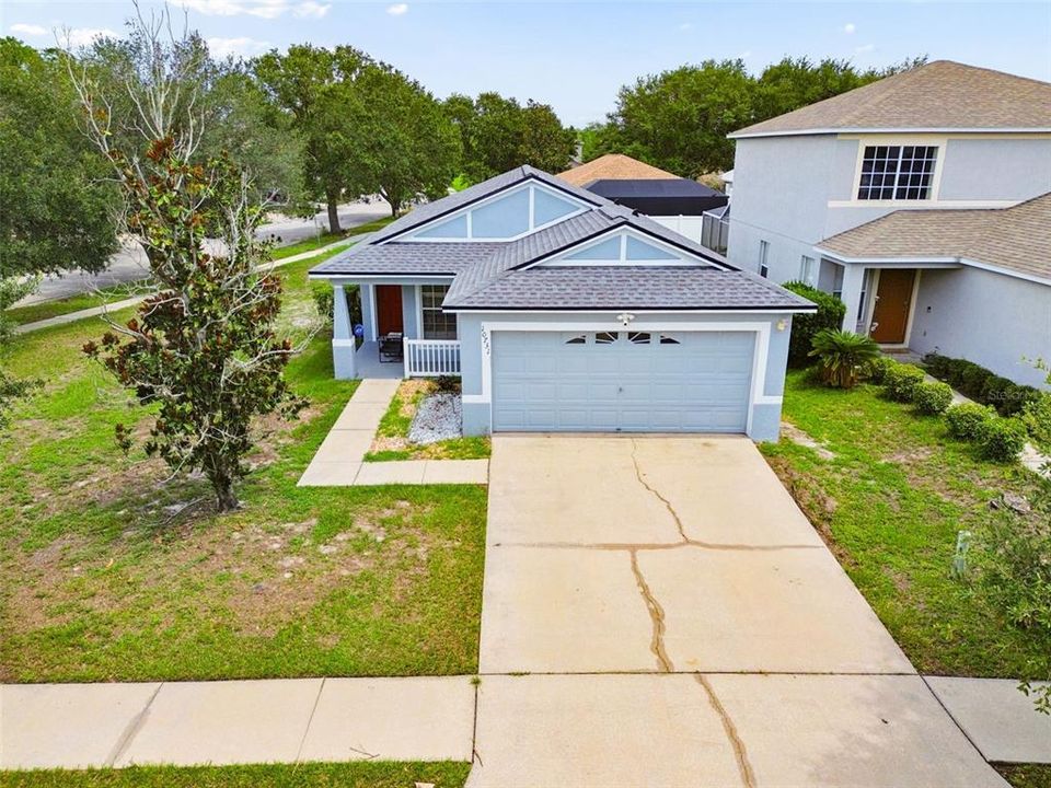 For Sale: $325,000 (3 beds, 2 baths, 1471 Square Feet)