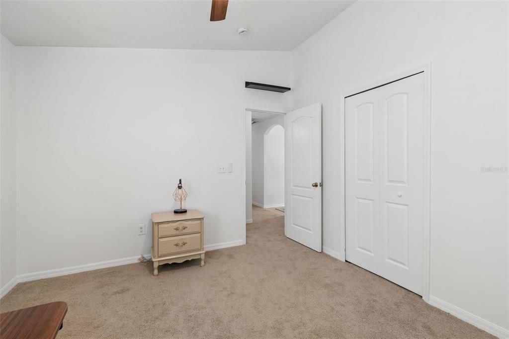 For Sale: $325,000 (3 beds, 2 baths, 1471 Square Feet)