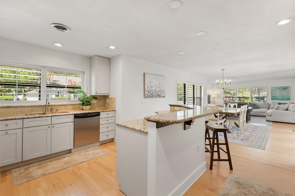For Sale: $679,900 (3 beds, 3 baths, 1874 Square Feet)