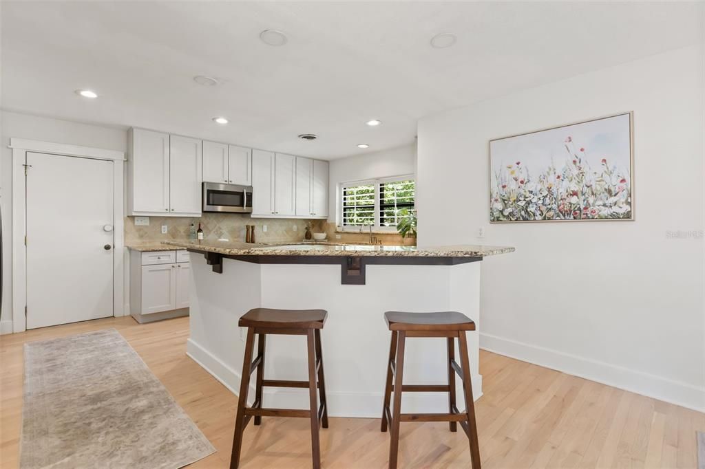 For Sale: $679,900 (3 beds, 3 baths, 1874 Square Feet)