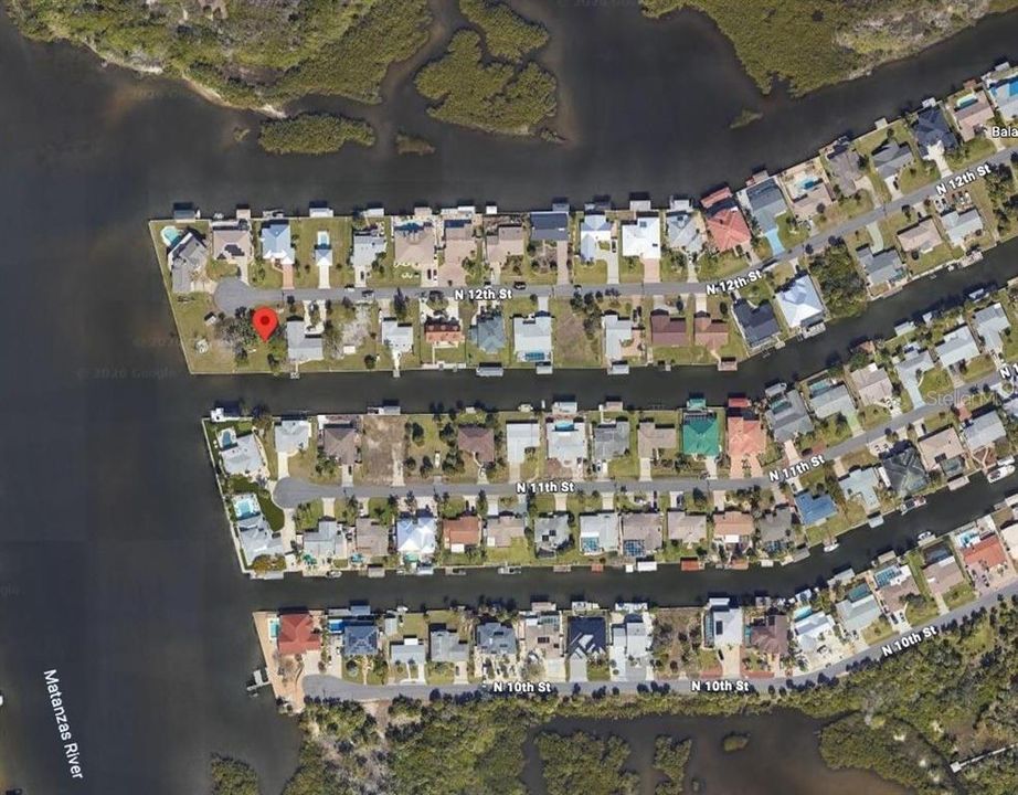 合同活跃: $400,000 (0.21 acres)
