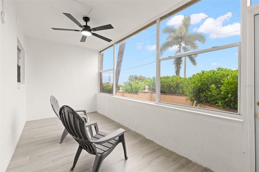 En Venta: $249,900 (2 camas, 2 baños, 1040 Pies cuadrados)