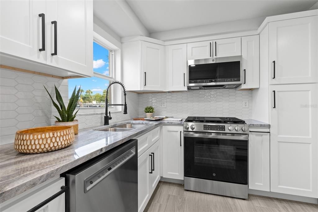 En Venta: $249,900 (2 camas, 2 baños, 1040 Pies cuadrados)