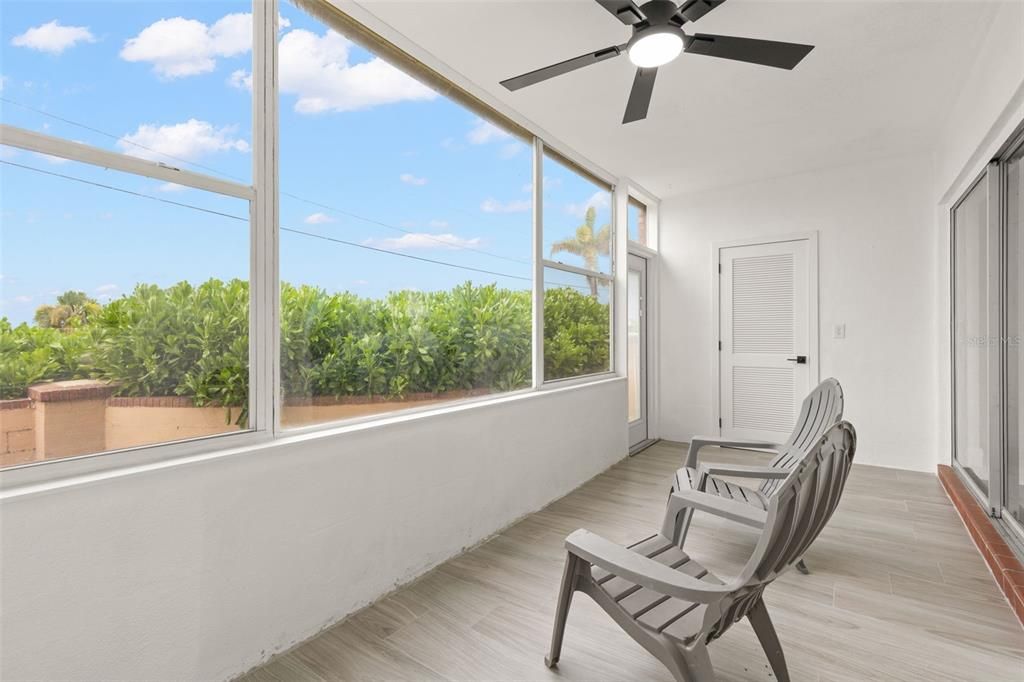En Venta: $249,900 (2 camas, 2 baños, 1040 Pies cuadrados)