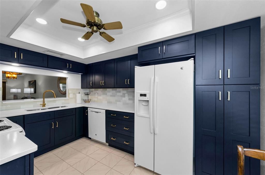En Venta: $299,900 (2 camas, 2 baños, 1360 Pies cuadrados)