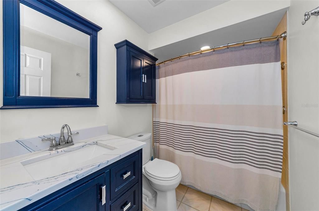 En Venta: $299,900 (2 camas, 2 baños, 1360 Pies cuadrados)