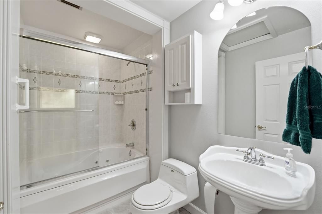 For Sale: $999,300 (4 beds, 3 baths, 1724 Square Feet)
